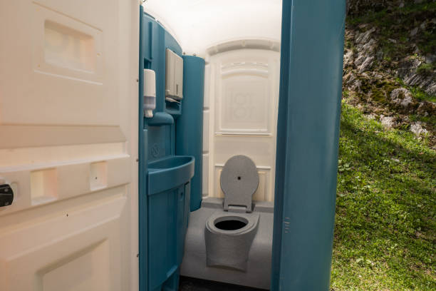 Affordable portable toilet rental in Waverly, MN